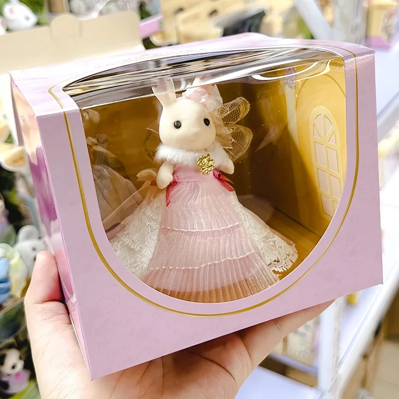 

Limited Edition Sylvanian Families Anime Rose Princess And Princess Dress Set Collection Desktop Decoration Dolls Birthday Gifts