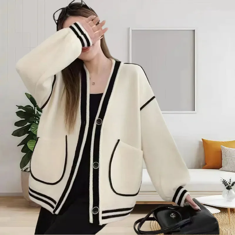 

2025 New Jacket Lazy Style Casual Knitted Cardigan Autumn and Winter Temperament Striped Pocket Sweater for Women