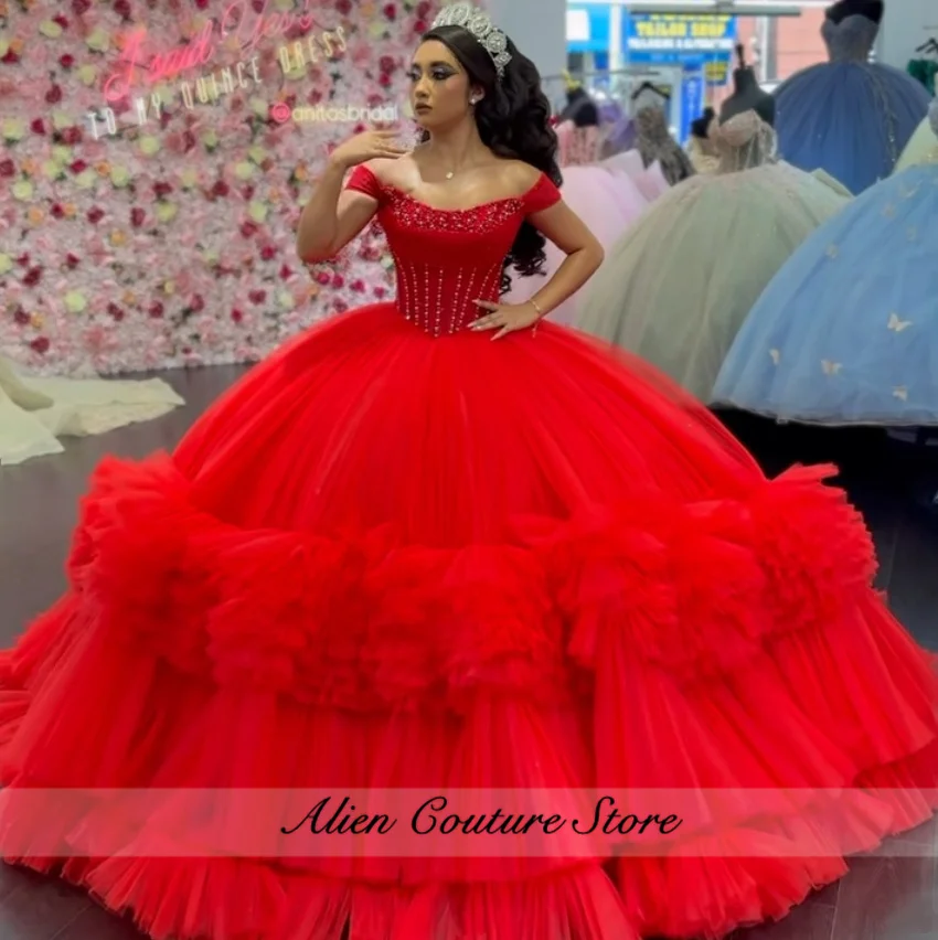 Elegancka czerwona suknia Quinceanera z 2025 roku, perły, kryształki, koraliki, falbany, suknia balowa, sukienka na przyjęcie urodzinowe, Vestidos De 15 Años, szyta na miarę