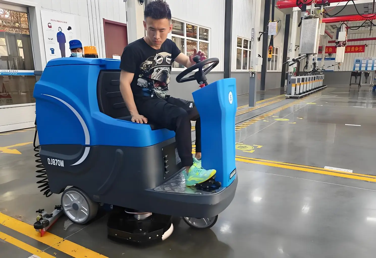 Efficient production of industrial and commercial machinery, SP770 870 electric floor cleaning machine is selling well