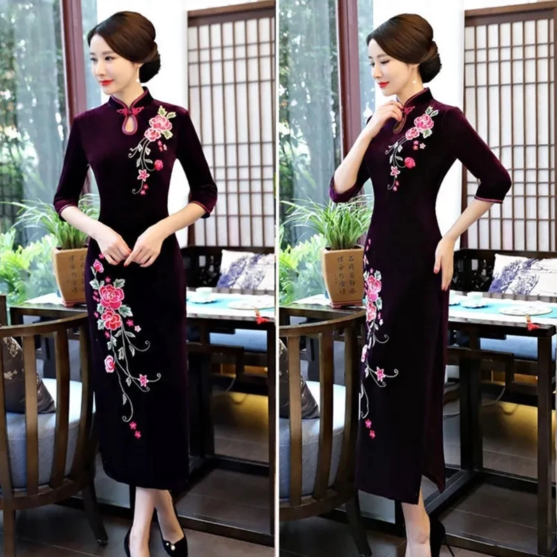 Middle Aged Mother Gold Velvet Dress Spring Autumn Large Size Embroidered Dress Women Long Elegant Party Velour Cheongsam Dress