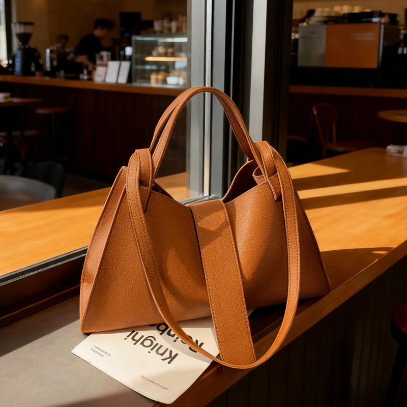 

2025 A/W Women's Vintage Shoulder Bag, Genuine Leather Multi-way Handbag & Crossbody Purse Large Capacity Tote for Daily Commute