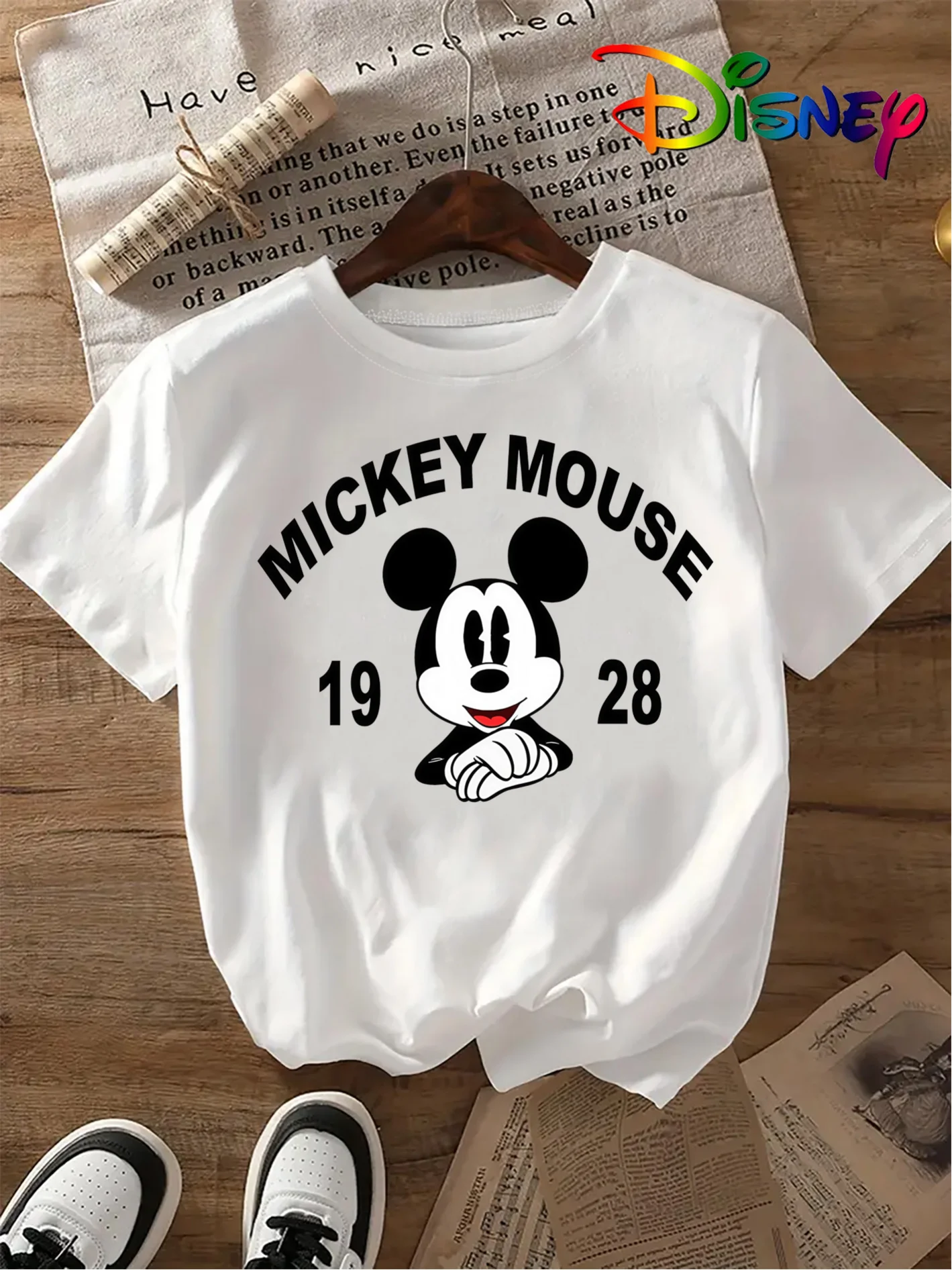 

2025 Disney Pattern Printed Women's Casual Comfortable Unique Smiling Face Black Round Neck Short Sleeve T-shirt