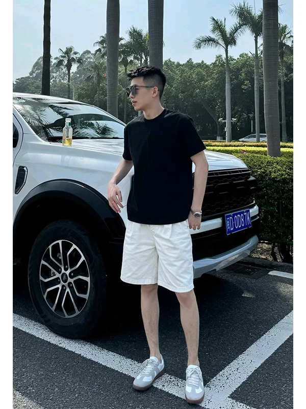 

Мужские летние модные широкие джинсовые шорты Cleanfit белого цвета в американском стиле для подростков, с разрезами по бокам (четыре-пять шлиц)