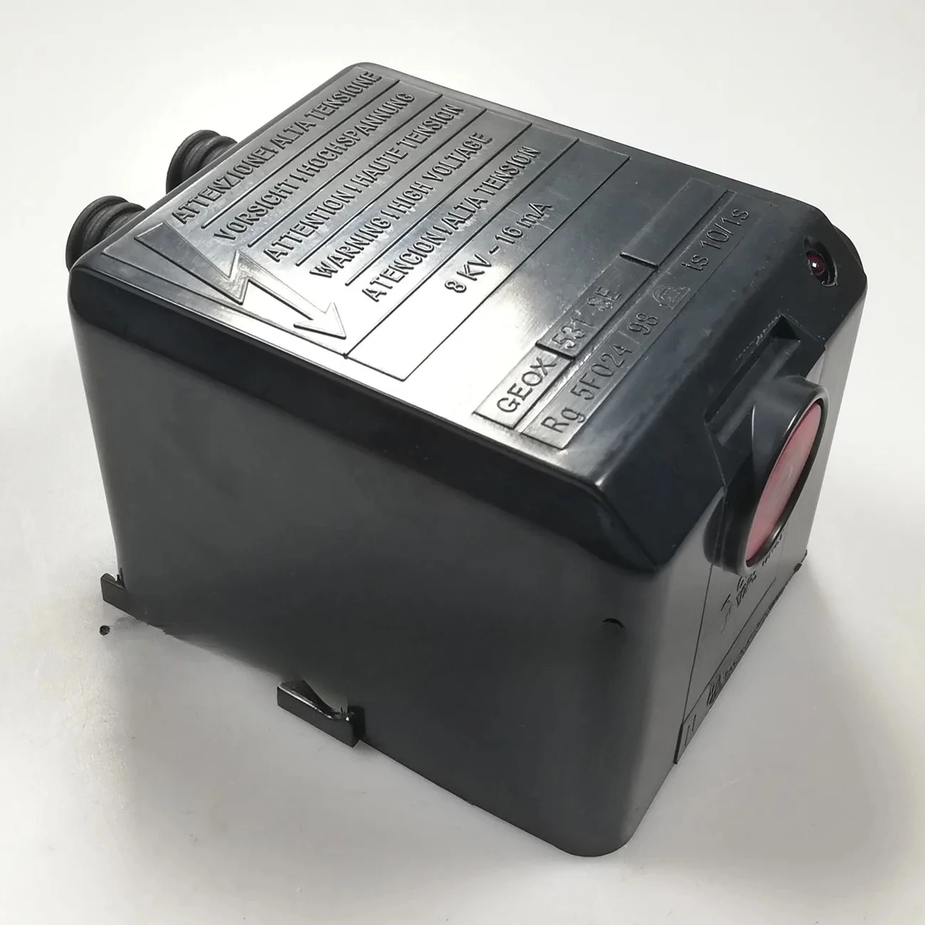 Ersetzen Sie den programmierbaren GEOX-Controller 531SE der italienischen Riyalo RBL 40-Serie mit brennendem Motor