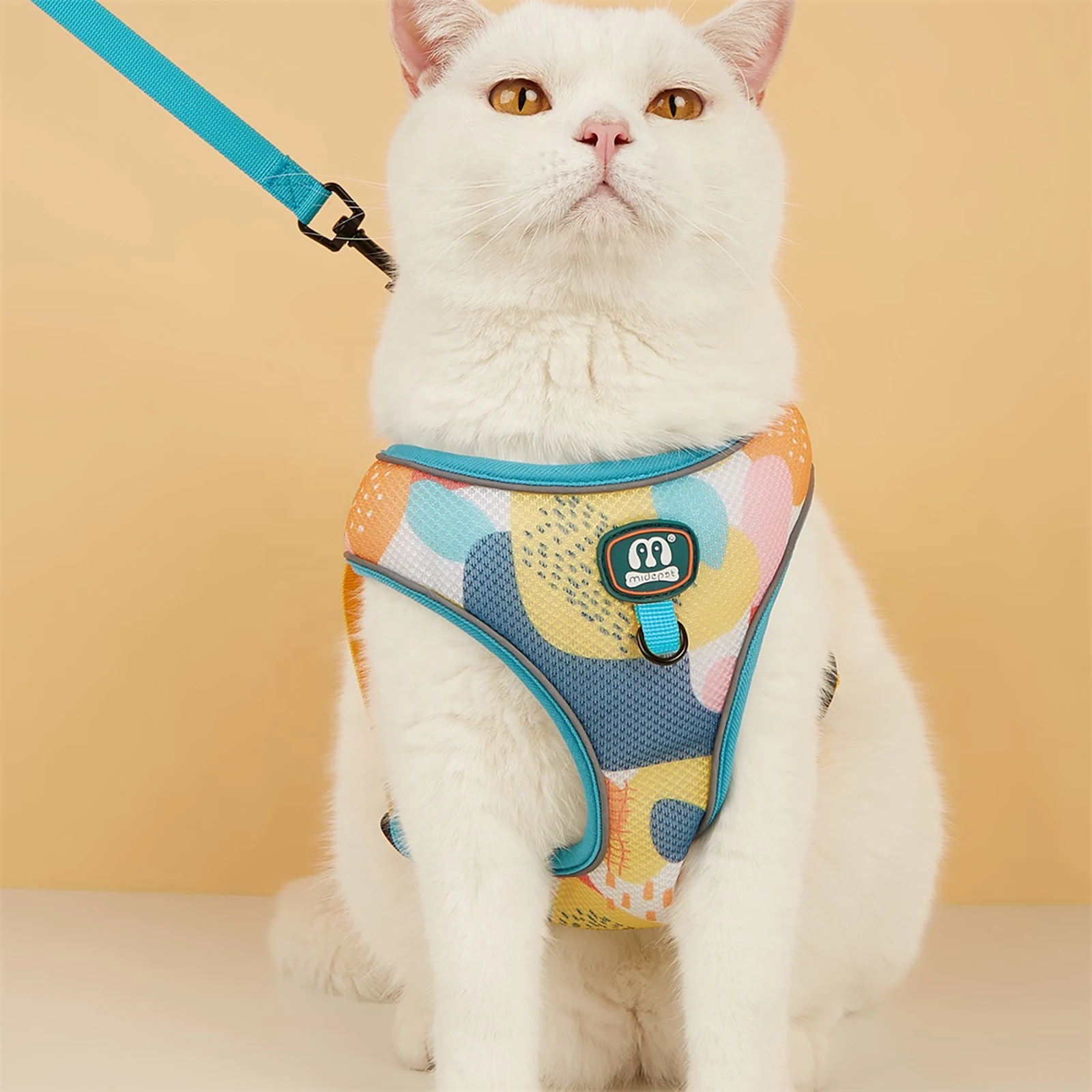 New Arrives Adjustable Soft Mesh With Fashionable Design Pet Harness And Leash Set