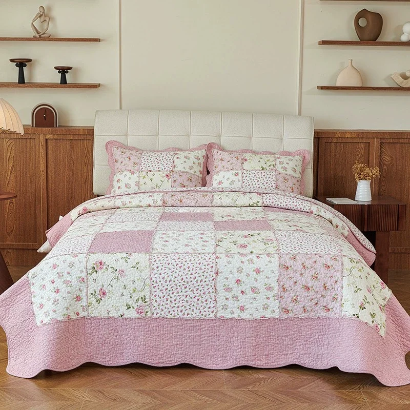 Floral Handmade Patchwork Quilt Set 3-Piece, 100% Cotton All Season Bedspread on the Bed, Boho Chic Quilted Bed Cover Blanket