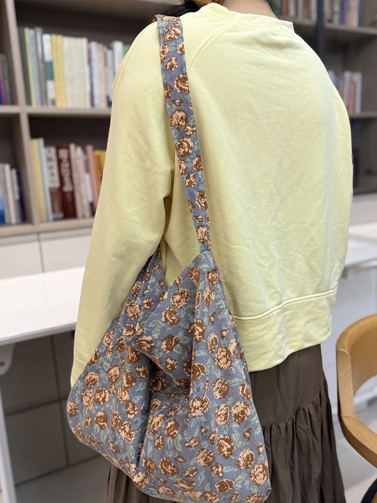 

Large Capaci Floral Canvas Tote Bag Slouchy Crossbody oulder Bag Lazy Sle Autumn Winter Commute Soft Square ape Bag