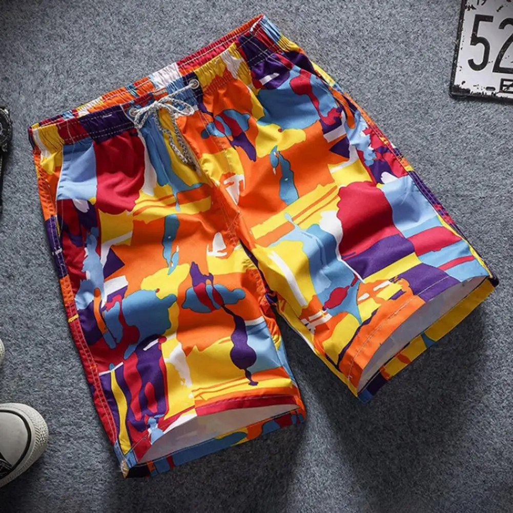 Lightweight Workout Shorts Colorful Geometric Print Men's Beach Shorts Elastic Waist Quick Drying Lightweight for Summer