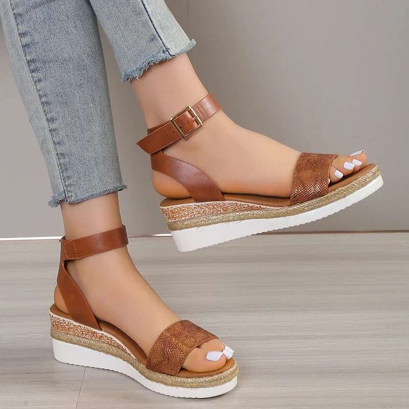 Sandalias con hebilla y correa para mujer, zapatos informales con punta abierta, talla grande, gran oferta, verano, 2024