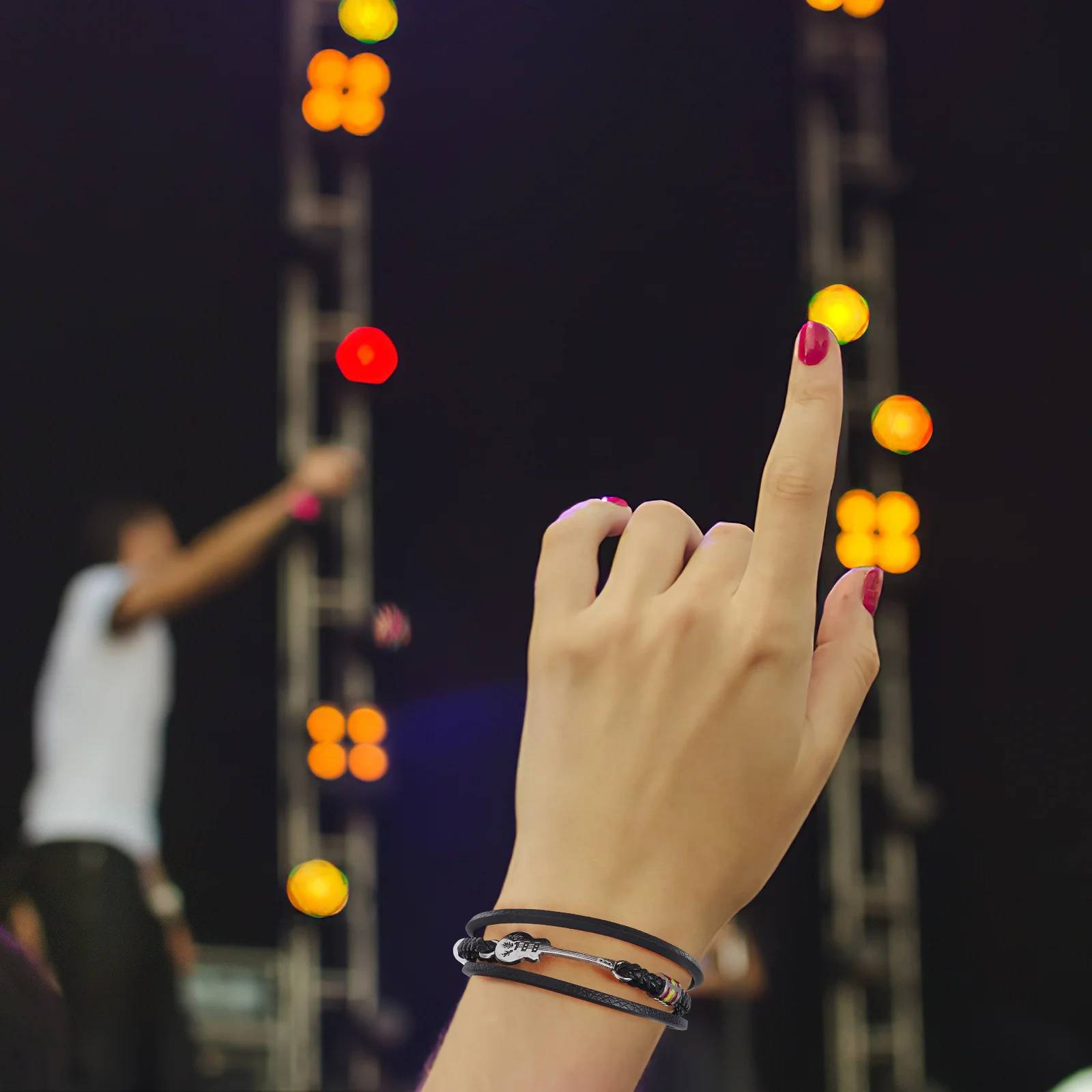 1 قطع بارد نمط بو سوار الكفة الإسورة الأسود متعدد الطبقات الغيتار تصميم الرجال الفتيان مجوهرات بسيطة بو سوار