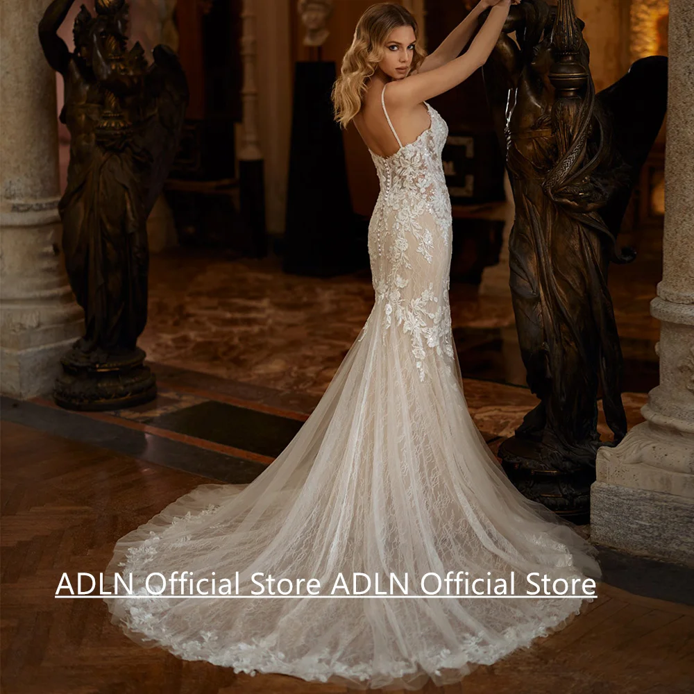 ชุดเดรสเมอร์เมดที่กําหนดเองเซ็กซี่ V คอสายสปาเก็ตตี้ Sequined Applique ลูกไม้ชุดเจ้าสาว Backless Robe De Mariee