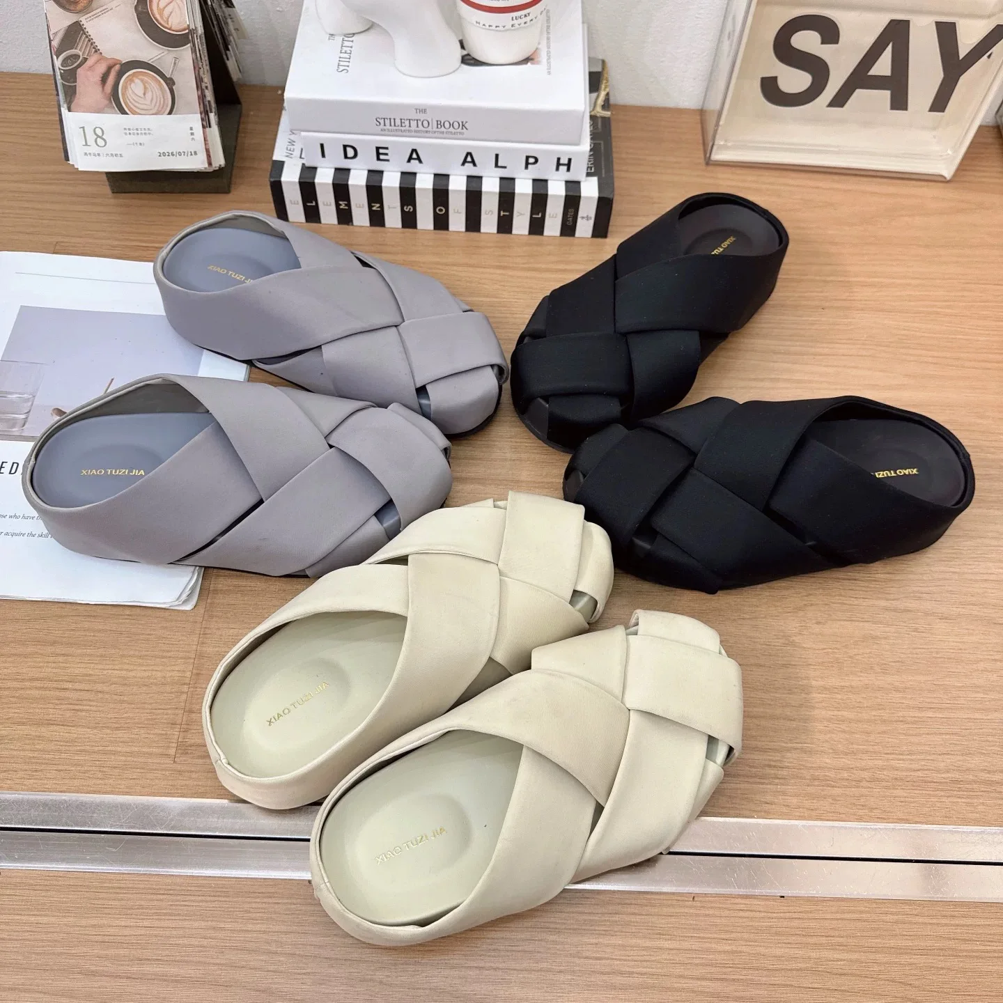 

Женские мюли с перекрестными ремешками и закрытым носком, повседневные шлепанцы на платформе, дышащие летние уличные тапочки, обувь для ежедневной носки, пляжные сандалии