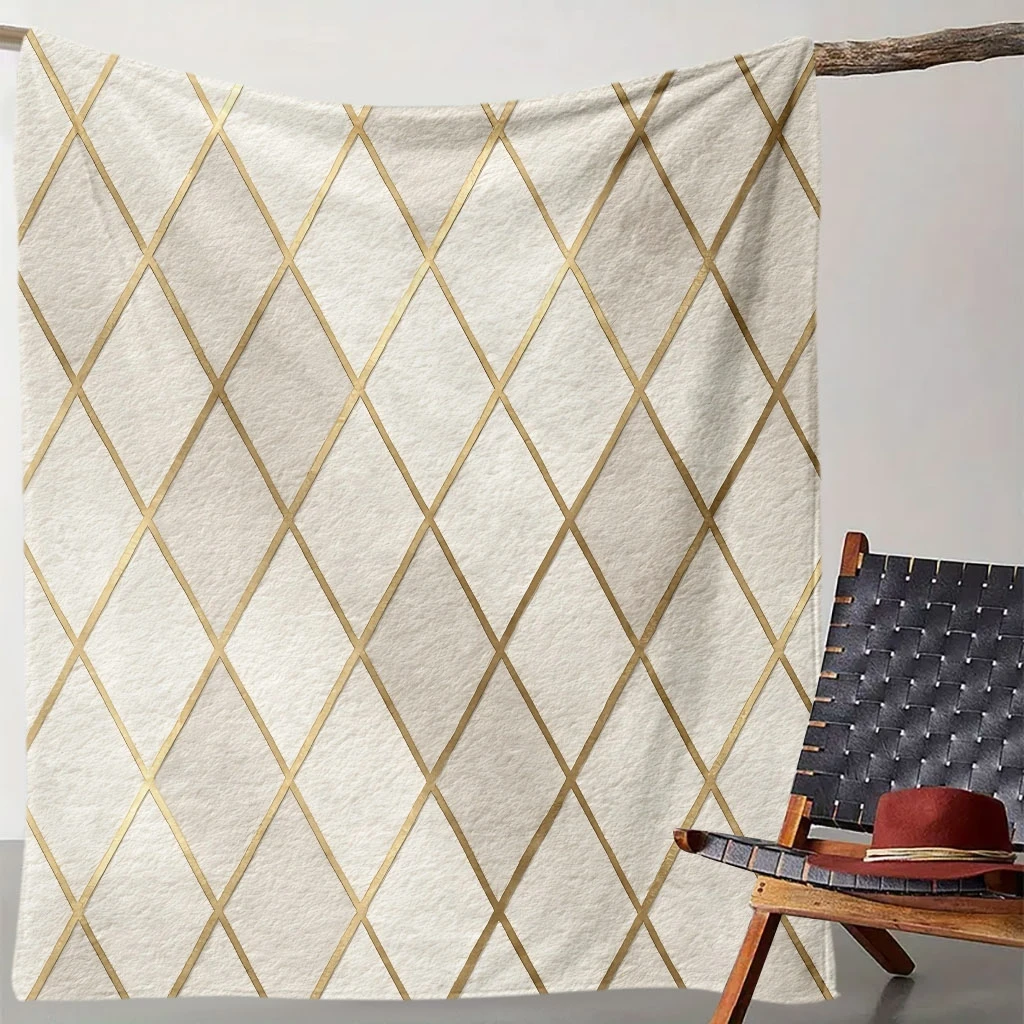 A Cozy Golden Diamond-Patterned Digital Print Blanket, Suitable for All Seasons, Perfect As a Sofa Throw, Made of Soft And Comfo