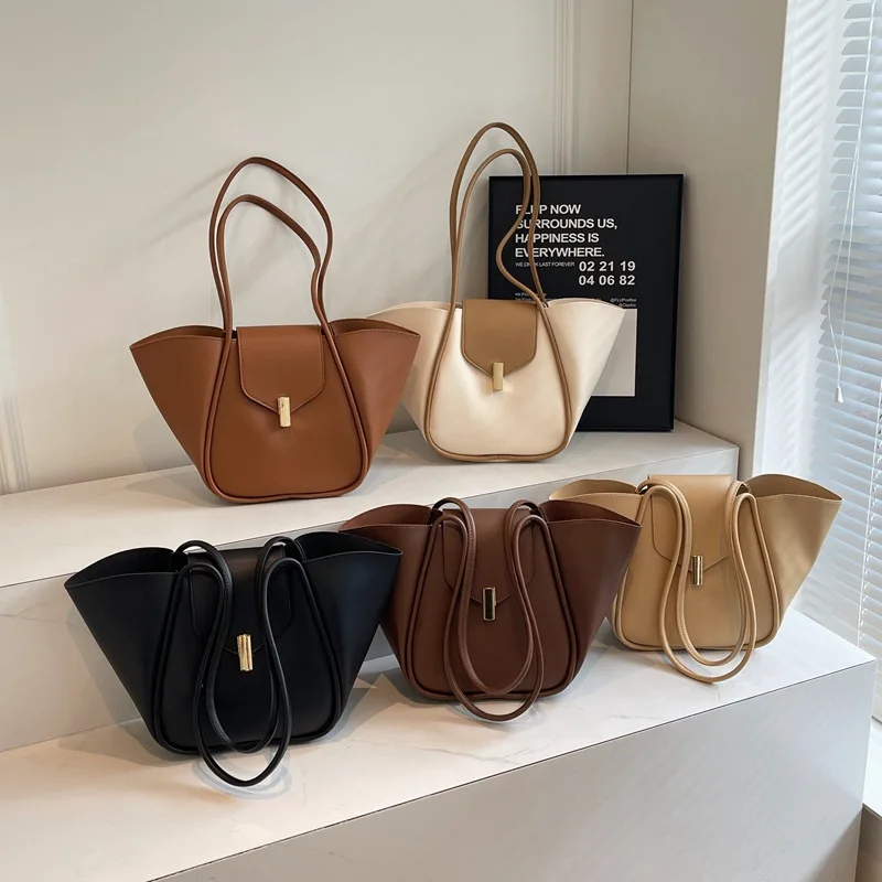 

Women's Tote Bag Large Capacity Lock Buckle Shoulder Bag Elegant Work Commuter Purse Unique Design Underarm Hobo Bag