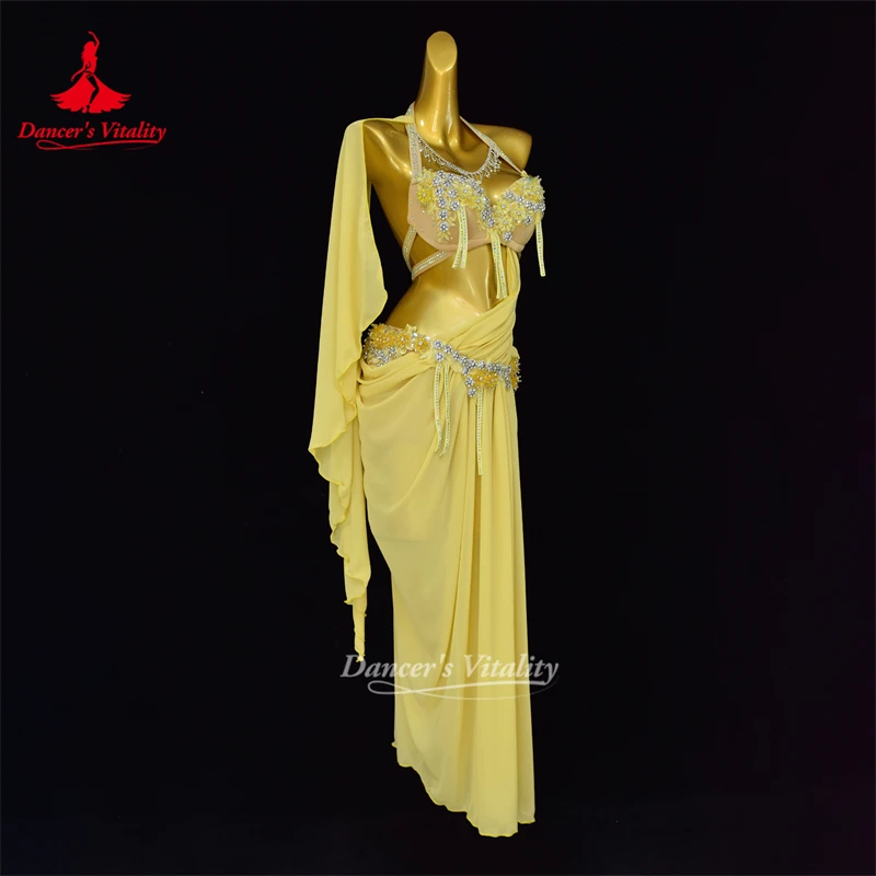 Buikdanskostuum voor volwassenen en kinderen Aangepaste oosterse dansvoorstellingskostuums Buikdanseres Competitiekleding