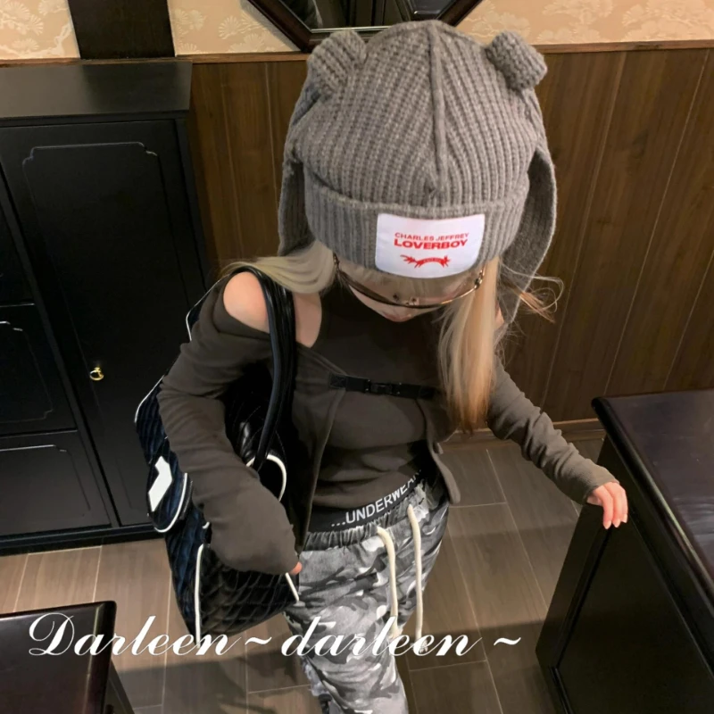 

1 шт. женская теплая шапка-бини с защитой ушей, вязаная шапка в корейском стиле с милыми лисьими ушками и нашивкой-буквой, подходит для повседневной носки