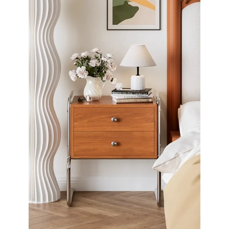 Hängende Nachttische, Schließfächer