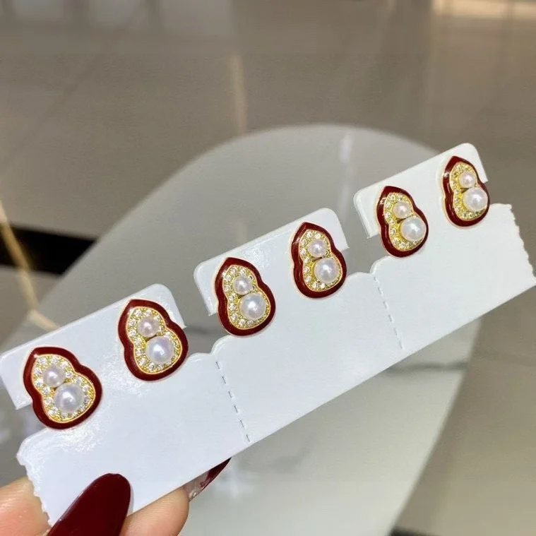 

2025 Fashion Trendy 925 Silver Gourd Earrings 3-5mm Round Flawless Natural Freshwater Baby Pearl Ear Studs Lucky Red Jewellery