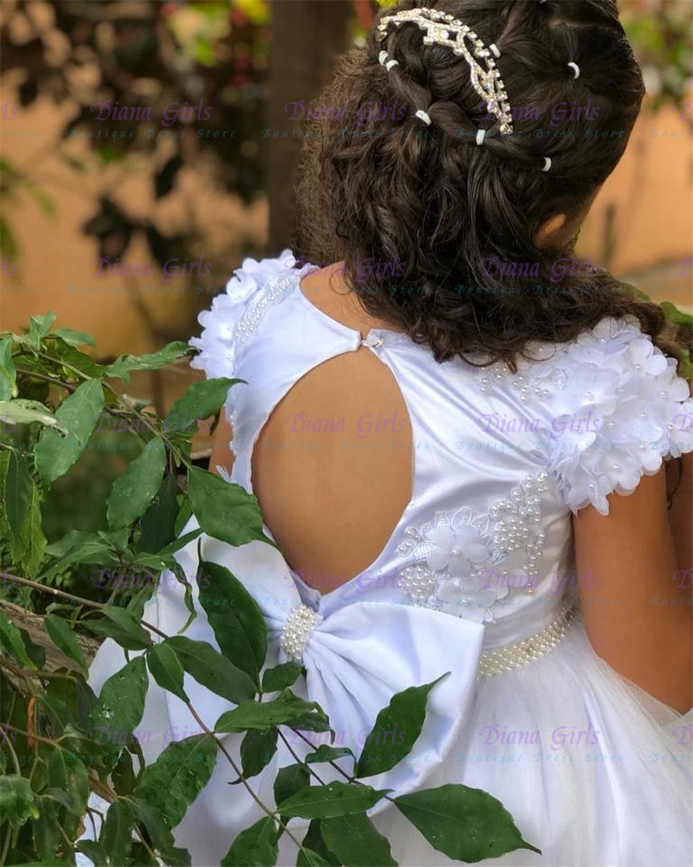 Quality Lovely Flower Girl Dress White Tulle Fluffy Lace Applique for Little Princess Wedding Birthday Party Evening Ball Gowns
