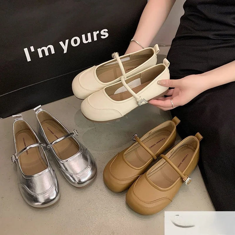 Ballet Flat Shoes Women's New 2026 Spring Silver Soft Bottom Slip-On Bean Bean Shoes Fashionable Casual Loafers Spring Season