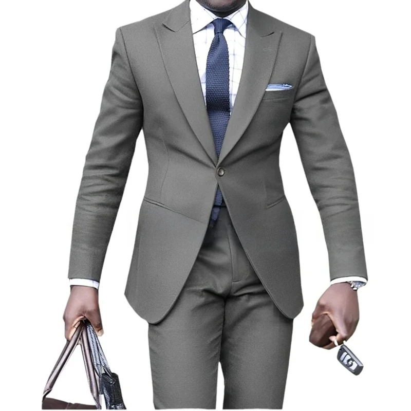 

Мужской костюм-двойка Slim Fit: пиджак и брюки. Идеально для свадьбы, торжественных мероприятий, вечеринок и деловых встреч.