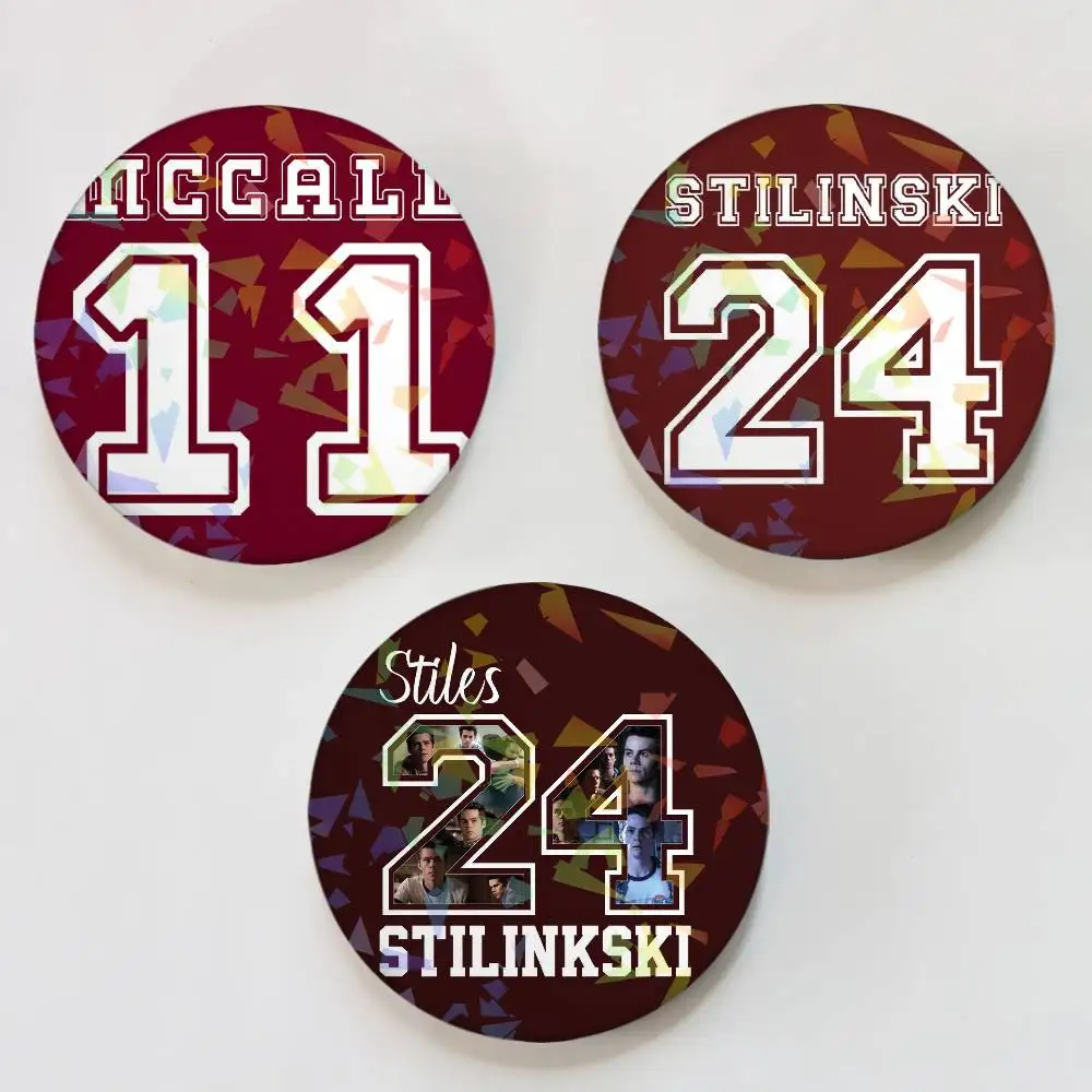 The TV T-Teen Wolf Laser Button Pins Backpack Clothing Decor Brooch Fiction Badge Jewelry Gifts