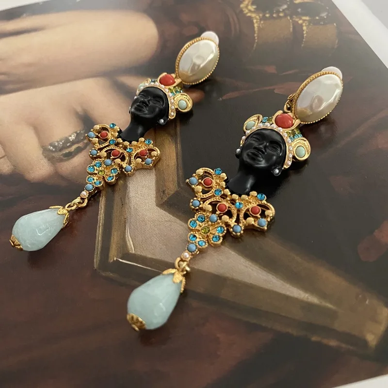 Fashion Ear Clip Brooch Western Antique Vintags Egyptian Modeling Colorful Gem Pearl Ear Clip Medieval Brooch Female