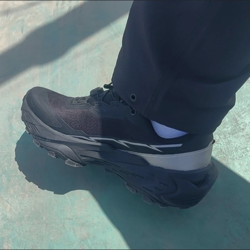 

2026 New Trend Walking Sneakers Man Anti-Slippery Running Sports Shoes Unisex Outdoor Sports Shoe Wearable Running Trainers Men