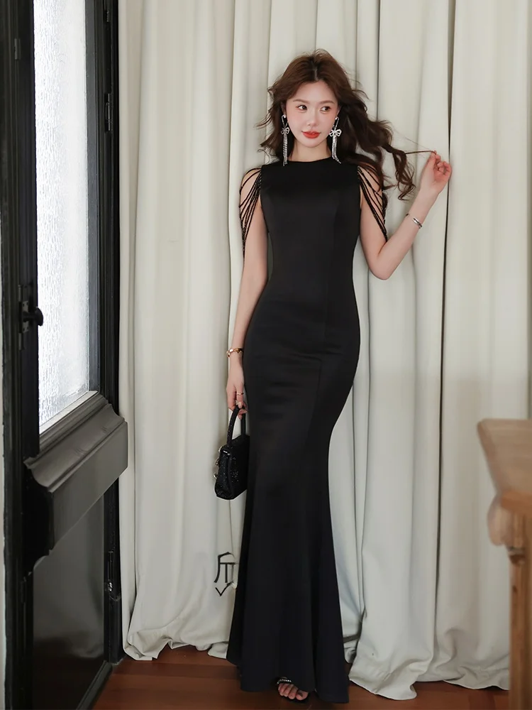 

Элегантное вечернее платье с длинным шлейфом и круглым вырезом для женщин, подходит для различных случаев