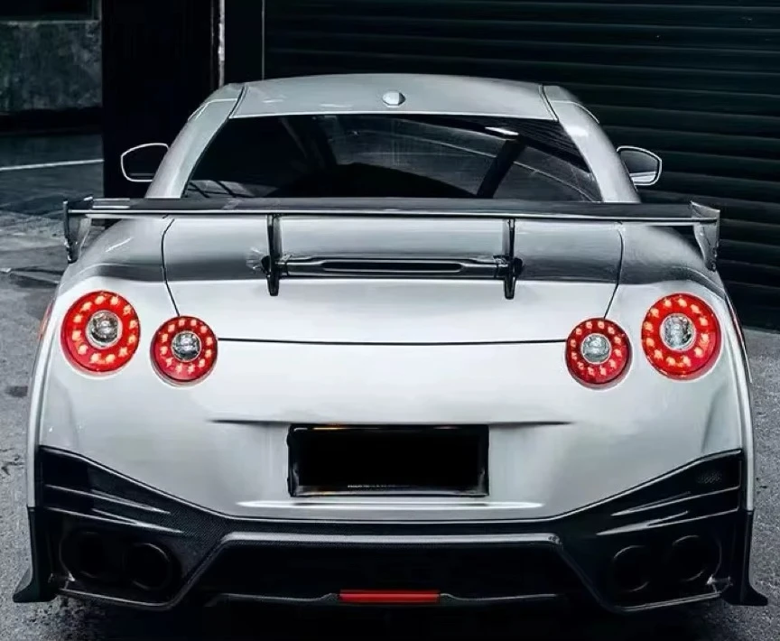 Spoiler stile Nismo per Nissan Gtr R35 Spoiler in fibra di carbonio