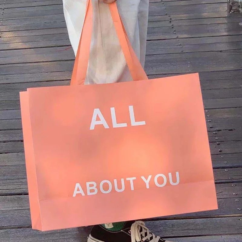 Bolsas de papel personalizadas de alta calidad, bolsa de compras para ropa de gran tamaño, bolsas con forma de diseño de tamaño de logotipo personalizado