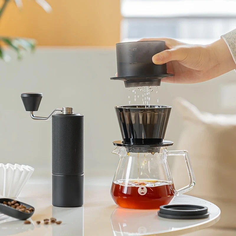 Pour Over Set 1Coffee Hand Grinder+1 Coffee filter cup+1 Cleaning brushes