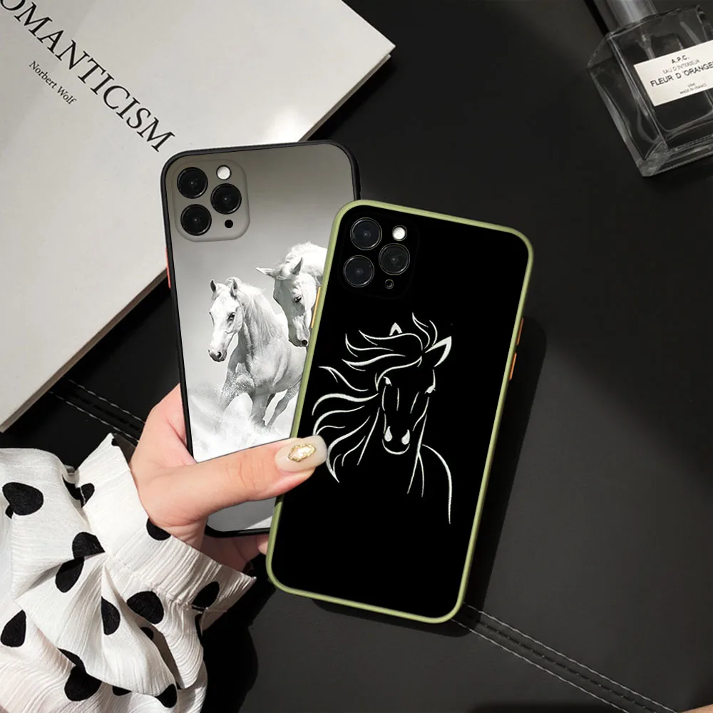 Phone Case For iPhone 15 Pro XS Max 14 7 8 6 6s Plus SE 11 12 13 Mini X XR Cool White Horse Black Translucent Cover