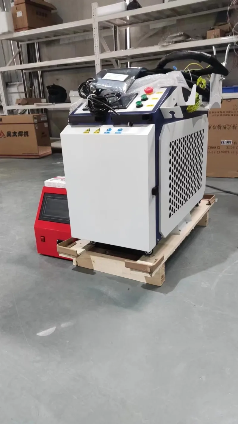 3000W Handheld Fiber    Welding Machine and    Cleaning and Cutting Machine 4 in 1 Function CNC Lazer Welder Equipment