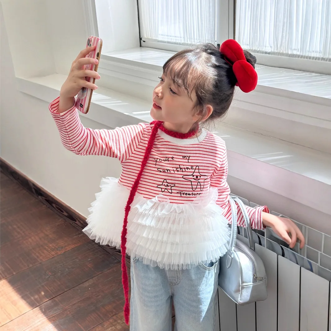 

Girls Striped Mesh Patchwork T-shirts 2025 Spring and Autumn New Long Sleeve Pullover Top Stylish and Versatile