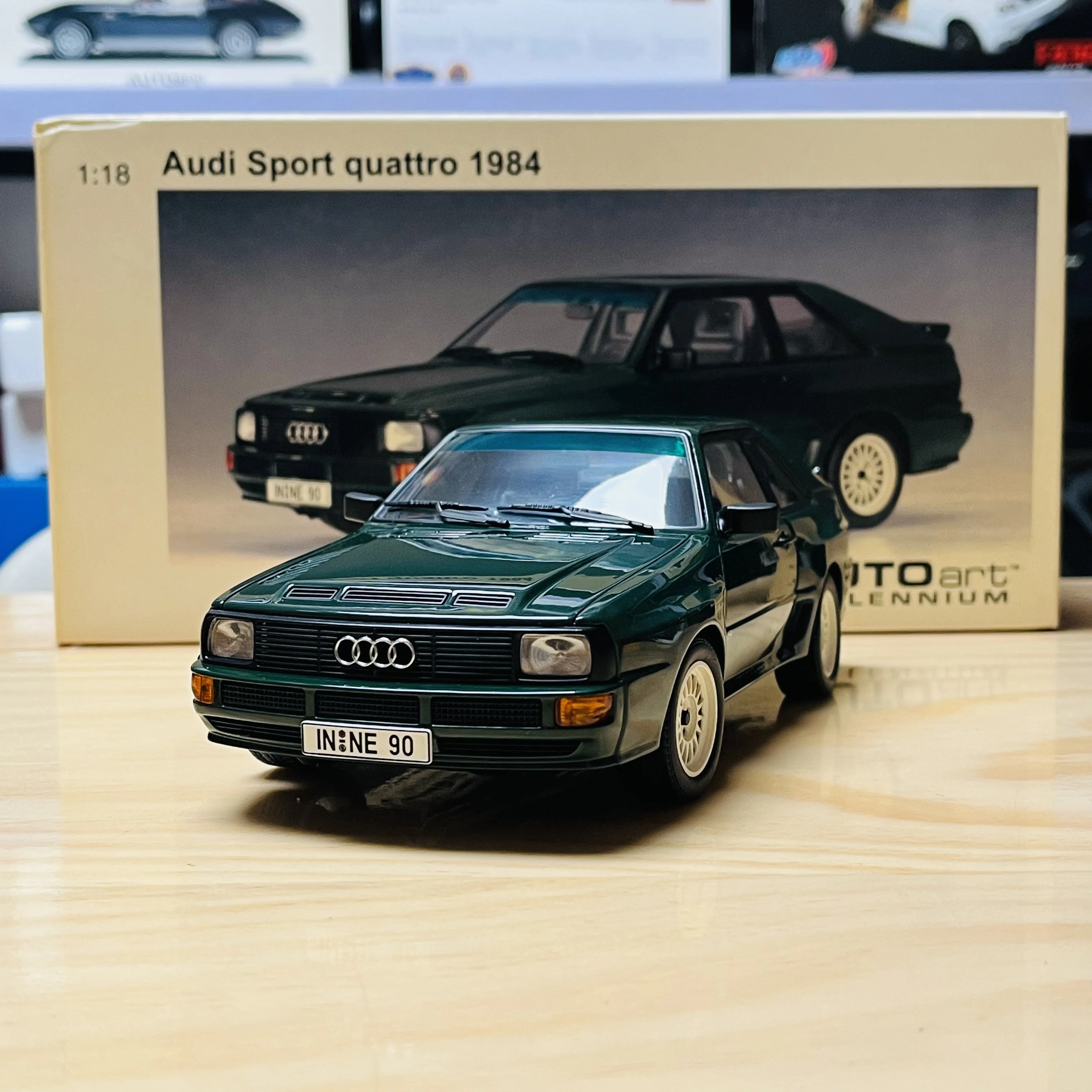 Autoart 1:18 Sport Quattro 1984, grüne Simulation, limitierte Auflage, komplett offenes Legierungsmetall, statisches Automodell, Spielzeug, Geschenk