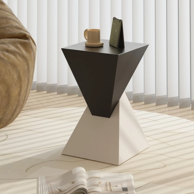 

Nordic Light luxury side tables modern Simplicity high-end Alien design coffee tables baking paint stolik kawowy home furniture