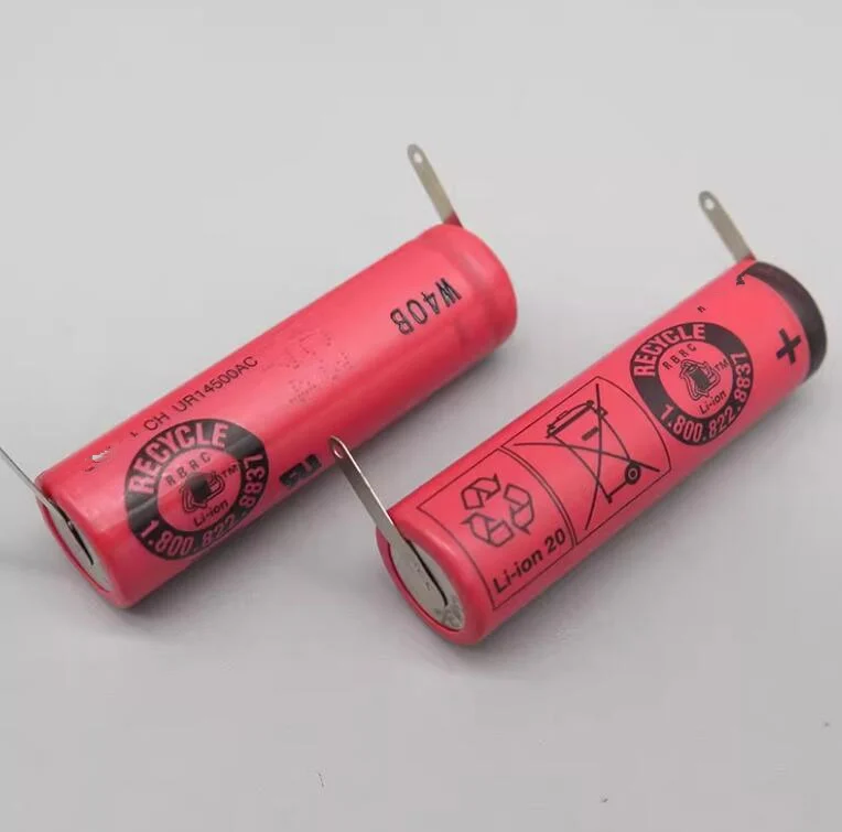 Original UR14500AC 3.7V 740mAh 14500 lithium battery with nickel sheets at both ends