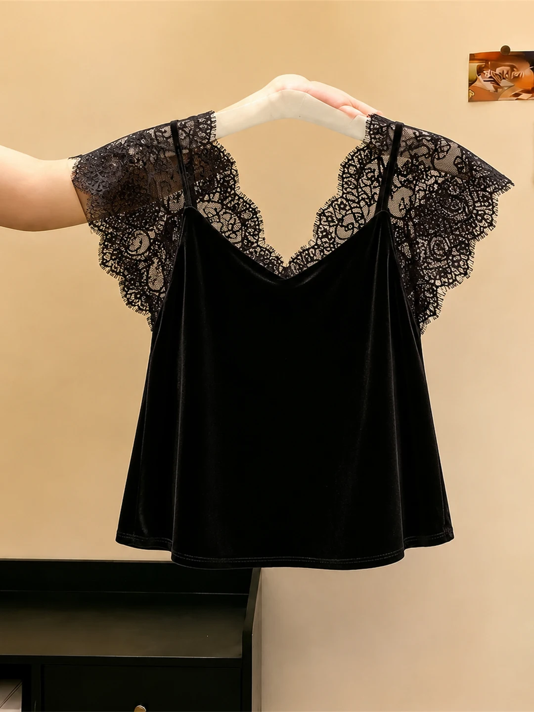 

Elegant Pure Color Lace Patchwork V-Neck Top Korean Style Commute Silk Women's Fashion Summer Beautiful Desire Style Shirt