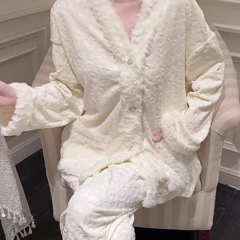 2025 New Women's Pajama Set Girl Homewear Island Fleece Thick Plush Double Sided Warm Home Loungewear Outfit Ladies Sleepwear