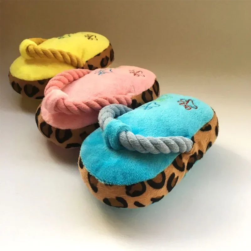 Pet Toys Squeaky Dog Toys Dog 3 Color Selectable Paws Pattern Shoe Shoe Shape Dog Squeaky Plush Toys for Small Dog Favorite Chew