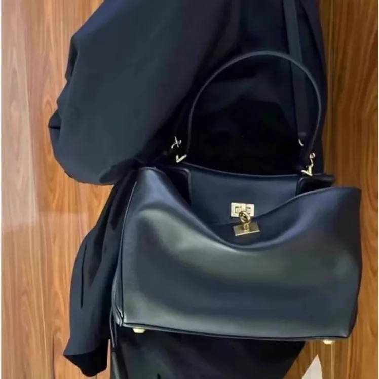 

Новинка 2024, пригородная сумка через плечо из воловьей кожи, женская большая сумка подмышки Capaci, мягкая сумка Lo Bule с застежкой