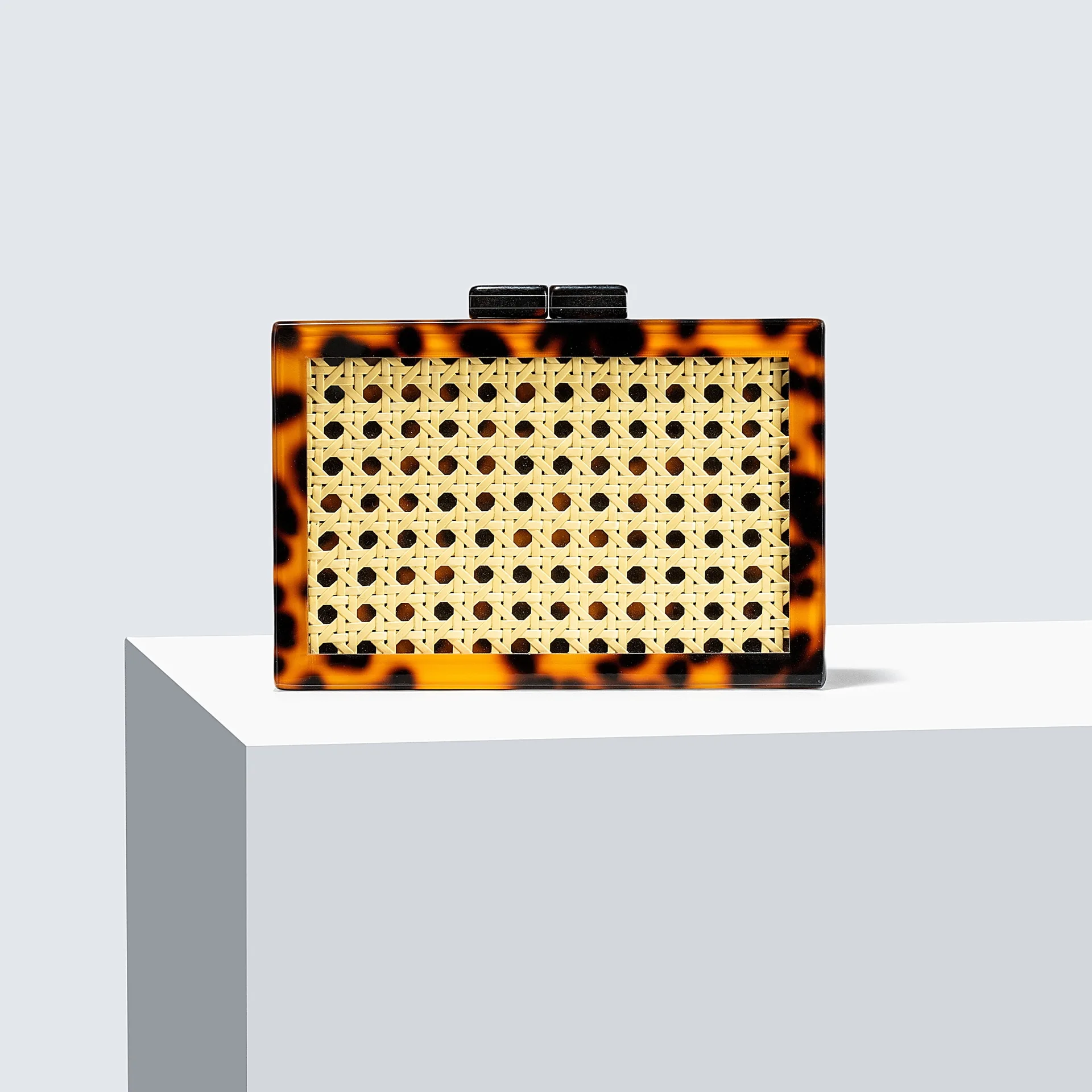 

Женская новая модная зеленая акриловая обеденная сумка из ротанга, банкетный клатч на одно плечо с косым пролетом