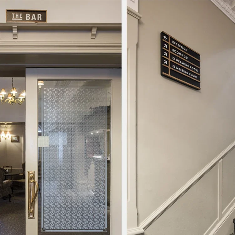 لوحة لافتات توجيهية للفندق لوحة لافتات معلومات أرضية