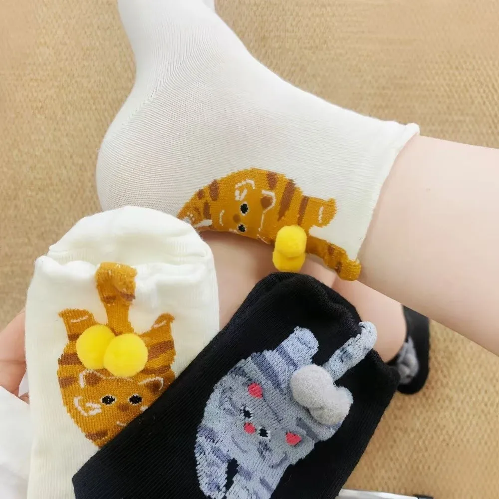 

5 Pairs Novelty Soft Cartoon Cat Socks Fun Design Breathable 3D Cat Eggs Socks Elastic Comfortable Mid-Calf Socks Sports