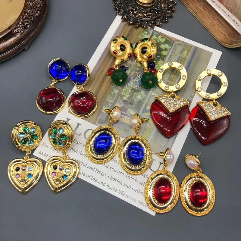 

Изысканные и модные цветные стеклянные овальные серьги-подвески в форме сердца, инкрустированные драгоценными камнями, женские элегантные универсальные серьги