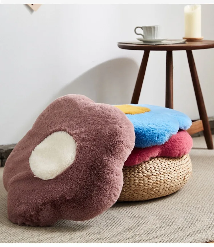 

Pocket Egg Blossom Shape Seat Cushion Imitation Rabbit Hair Autumn and Winter Plush Warm Memory Cotton Seat Cushion