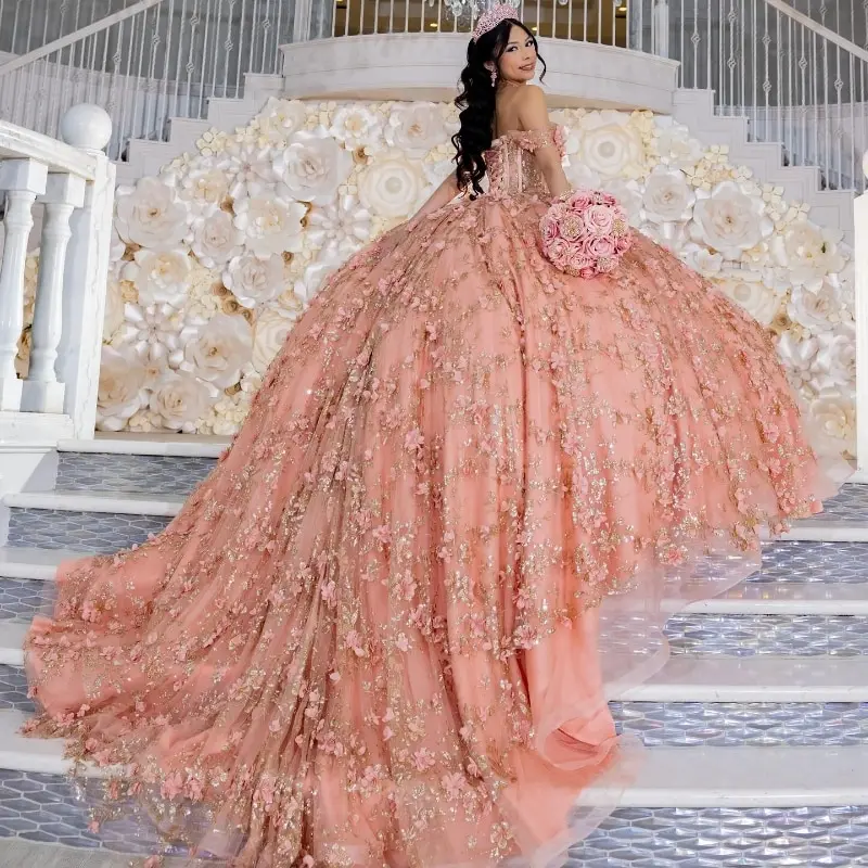 Розовое бальное платье с открытыми плечами и 3D цветами, платья Quinceanera, оборки, расшитые блестками, золотой кружевной тюлевой корсет на заказ