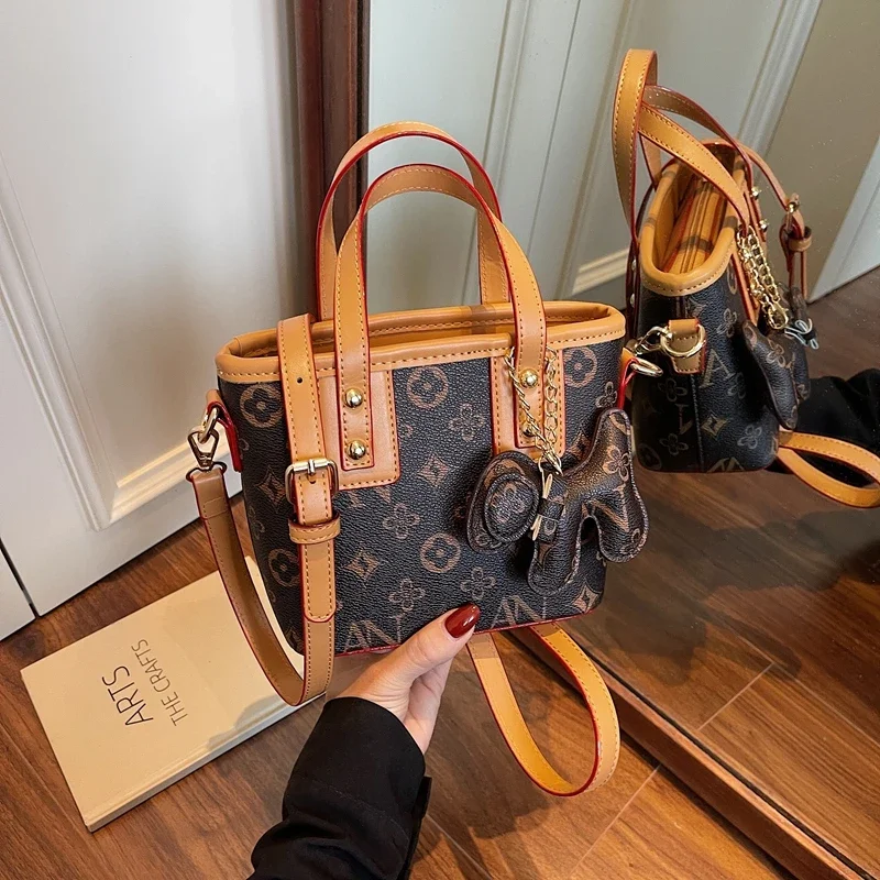 

Popular Elegant Classic Ladies Leather Crossbody Bag Shoulder Messenger Tote Handbag From Famous Designer Luxury Brand Women